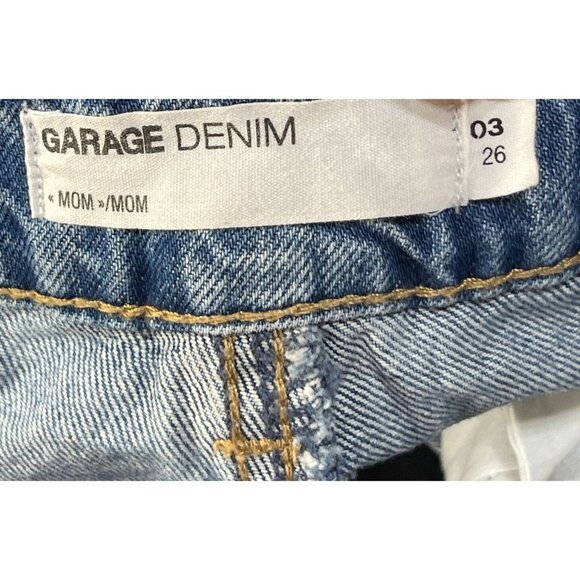 Garage Denim Women's Mom Shorts High Rise Distressed Blue Size 26/3 - Picture 3 of 7
